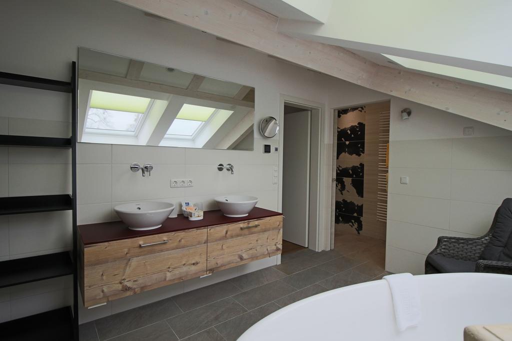Hilleprandt - Adults Only Aparthotel Garmisch-Partenkirchen Room photo