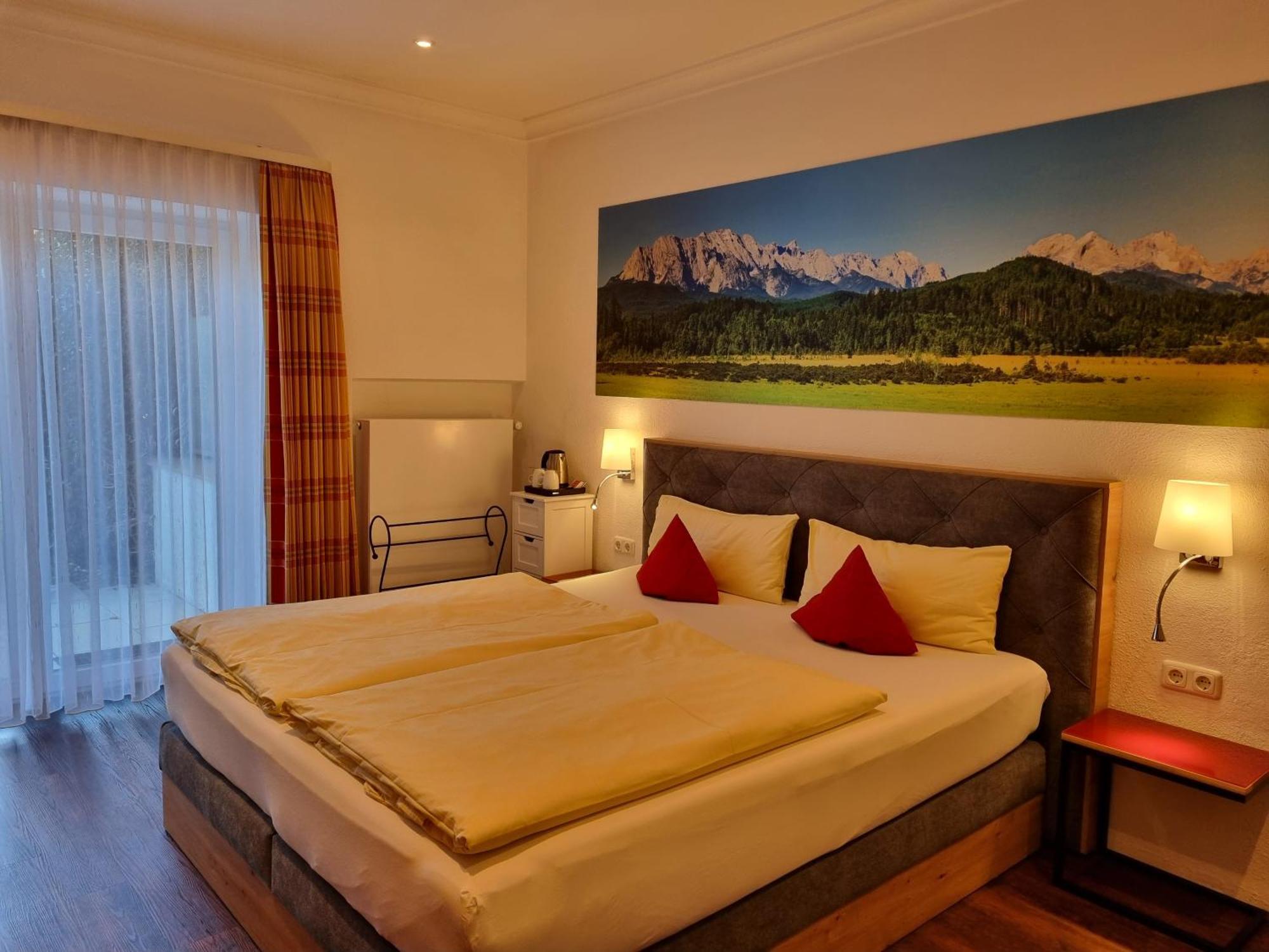 Hilleprandt - Adults Only Aparthotel Garmisch-Partenkirchen Exterior photo