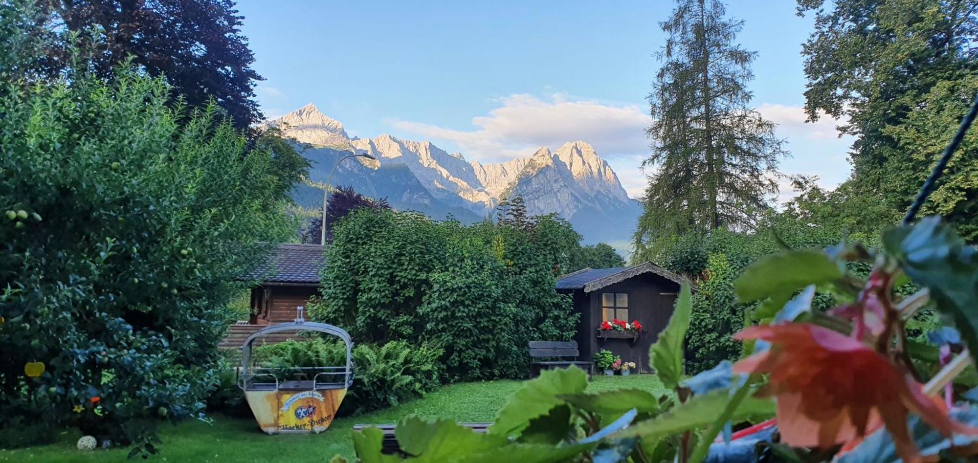 Hilleprandt - Adults Only Aparthotel Garmisch-Partenkirchen Exterior photo