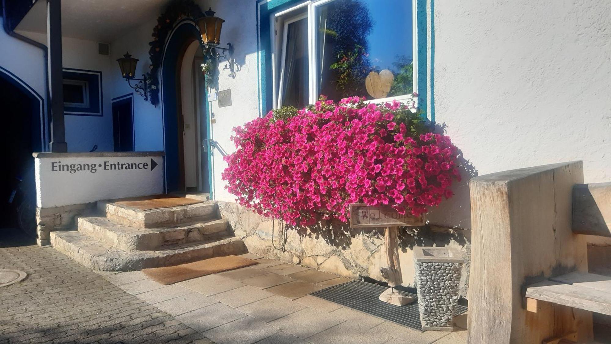 Hilleprandt - Adults Only Aparthotel Garmisch-Partenkirchen Exterior photo