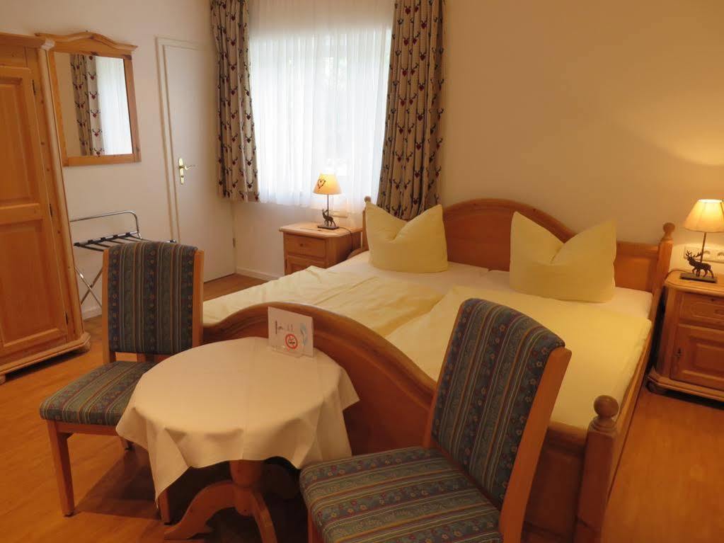 Hilleprandt - Adults Only Aparthotel Garmisch-Partenkirchen Exterior photo